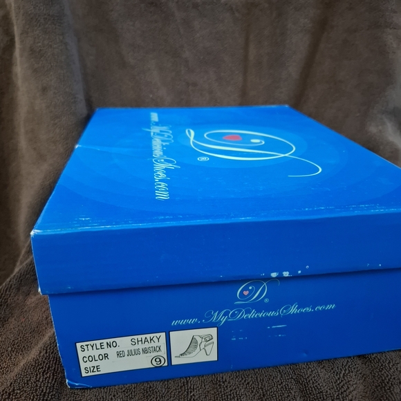 Delicious Red Strappy Cutout Peep-Toe Heels with Side Zip - Picture 4 of 4